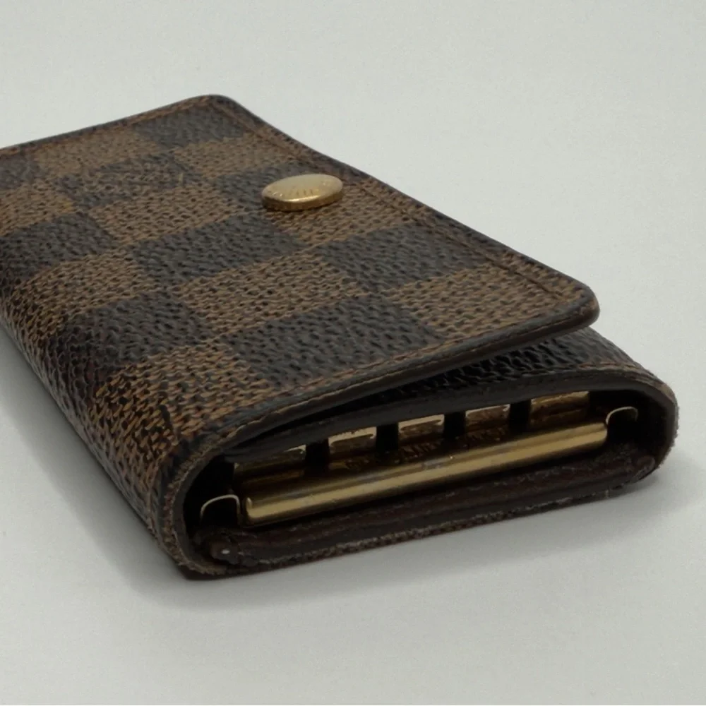 Vintage Louis Vuitton Damier Brown Ebene 4 Key Holder/Wallet, Unisex